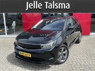 Opel Grandland 1.2 Turbo | 18" Velgen | Camera | Stoel/Stuurwiel verwarming | regensensor | Navigati