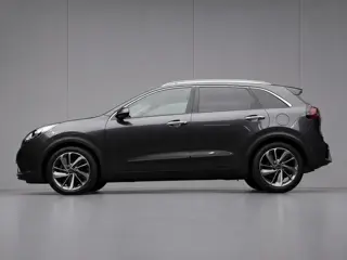 Kia Niro 1.6 GDi Hybrid Style Edition Sport (APPLE CARPLAY,NAVI,CAMERA,STOEL/STUUR VERWARMING,LED,GE