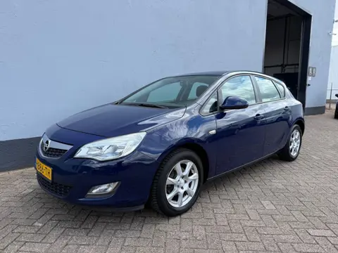 Opel Astra 1.4 Selection - Airco - LMV