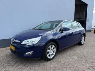 Opel Astra 1.4 Selection - Airco - LMV