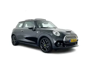 MINI Electric Yours 33 kWh [ 3-Fase ] {SOH-97%} (INCL-BTW) Aut. *HEATPUMP | PANO | LEATHER | DIGI-CO