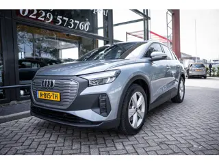 Audi Q4 e-tron 35 Edition 55 kWh | Trekhaak | Led | DAB | Stoelverwarming | Carplay | Elek. achterkl