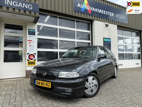 Opel Astra 2.0i-16V GSi|Uniek exemplaar|Punt gaaf|
