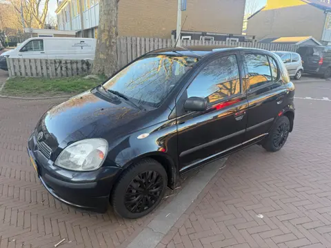 Toyota Yaris AUTOMAAT / Airco / 5 deurs / Mooie auto