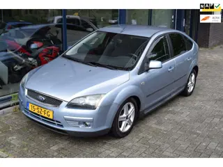 Ford Focus 1.6-16V Futura AUTOMAAT