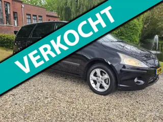 Mitsubishi Grandis 2.4-16V Intense 7-persoons airco trekhaak