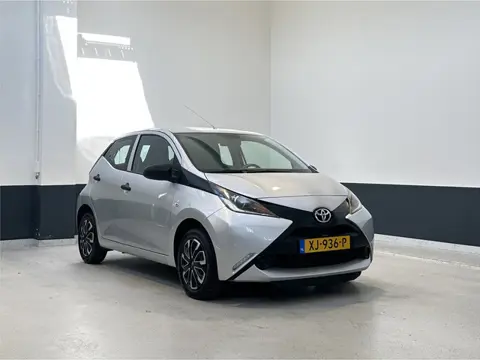 Toyota Aygo 1.0 VVT-i x-now | Carplay/ Android Auto | Airco | C.V |