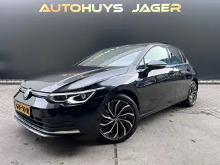Volkswagen GOLF 1.5 TSI Pano Acc Memory IQ Lights Massage 4 x stoelverwarming Stuurverwarming