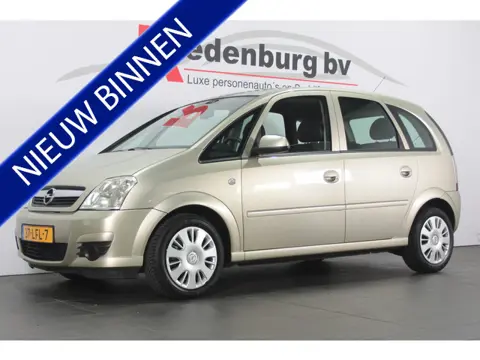 Opel Meriva 1.6-16V Cosmo - Airco / Radio cd (bj 2010)