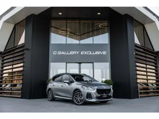 BMW 2 Serie Active Tourer 225e xDrive - M Sport | Panorama | 360 Camera | Stoelverwarming