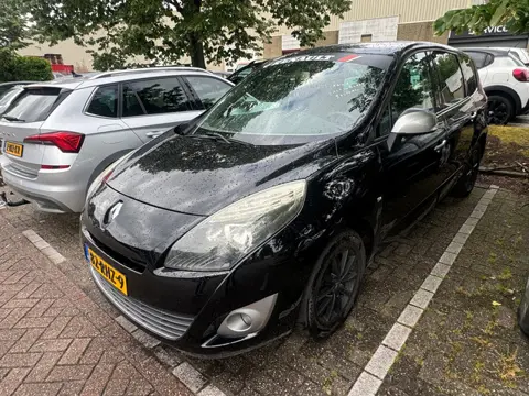 Renault Grand Scénic 1.4 TCe Parisienne | Clima | Navi | Motor Kapot
