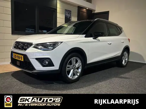 SEAT ARONA 1.0 TSI XC. B. INT. l SFEEFVERL l NAVI l LMV l ACC l STOELVERW l LED l 