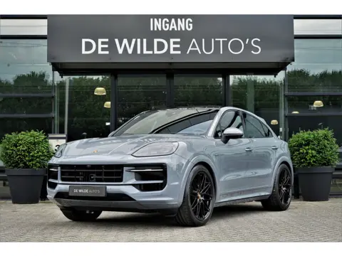Porsche Cayenne Coupé 3.0 E-Hybrid SportDesign 470pk Pano Sportuitlaat Bose InnoDrive 360-camera