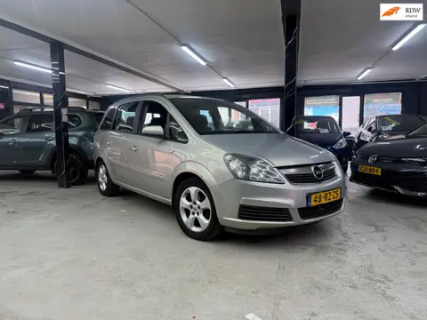 Opel Zafira 1.6 Enjoy 7p
