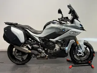 BMW S 1000 XR model E/P (bj 2020)