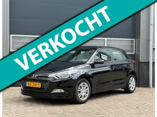 Hyundai I20 1.2 LP i-Drive bj.2015 Airco|OH boekjes|Zeer netjes.