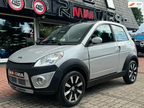 Ligier IXO Dci brommobiel | 2010 | Garantie | Ruime kofferbak 45km