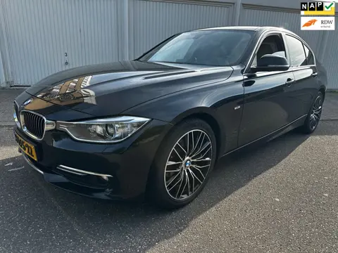BMW 3-serie 320i EfficientDynamics Edition Upgrade Edition