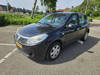 Dacia Sandero 1.2 Blackline (bj 2011)