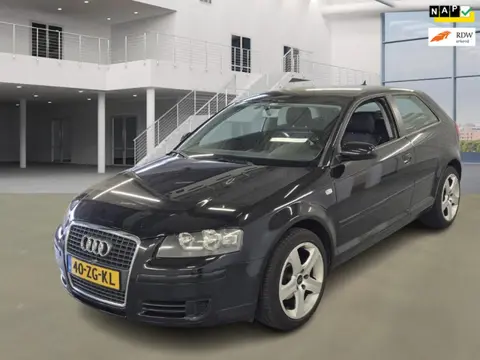 Audi A3 1.6 Attraction Pro Line Business Airco Cruise NAP