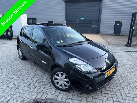 Renault Clio 1.5 dCi Panorama|Navi|Clima|Cruise (bj 2012)