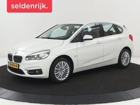 BMW 2-serie Active Tourer 218i Luxury Line | Leder | Camera | Trekhaak |  Full LED | Navigatie | Par