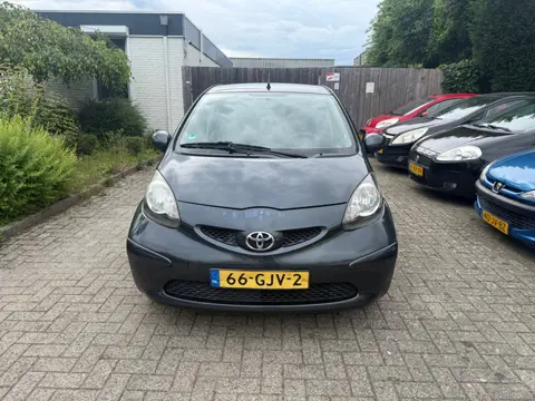 Toyota Aygo 1.0-12V +