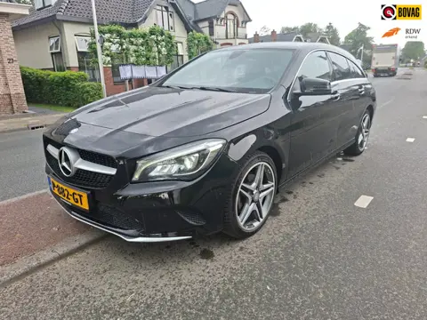 Mercedes-Benz CLA-klasse Shooting Brake 180 6-Hand Trekhaak Xenon Navi 18 Inch