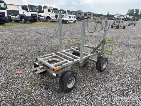 T/A Turntable Utility Trailer