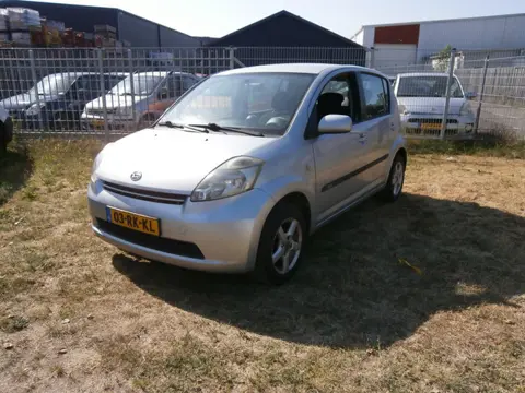 Daihatsu Sirion 2 1.3-16V Comfort (bj 2005)