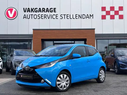 Toyota Aygo 1.0 VVT-i x-play|Camera|Dealer ond|Cruise Contr|Airco|Bluetooth|Elektr Ramen