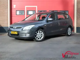 Hyundai I30 CW 1.6 CRDi Dyn. Bns | Clima | Cruise | PDC |
