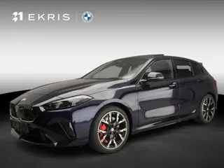 BMW 1 Serie 5-deurs 120 M-Sportpakket Pro / Panoramadak / Trekhaak / LED / Harman-Kardon / Driving a