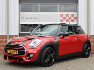 MINI Mini 1.5 Cooper Serious Business JCW /NAVI/Panoramadak/PDC/Carbon/Keyless/LED/Climate/Cruise co