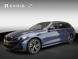 BMW 3 Serie Touring 320e | LED | Leder | Navigatie | Sportstoelen | Elektr. zetels | Chrome line | D