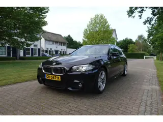 BMW 5 Serie Touring 520i Executive M-sport (bj 2015)