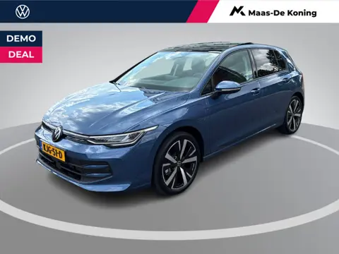 Volkswagen Golf 1.5 eHybrid Life Edition Panoramadak · Achteruitrijcamera · Draadloze telefoonlader 