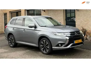 Mitsubishi Outlander 2.0 PHEV Edition X-Line|CAM |KEYLESS|TREKHAAK