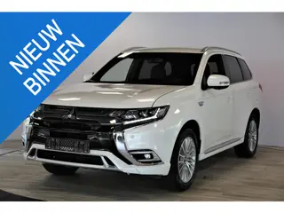 Mitsubishi Outlander 2.4 PHEV Instyle | Schuif- kanteldak | Leer | Trekhaak