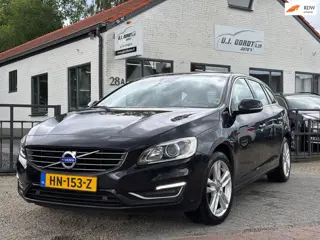Volvo V60 2.4 D6 AWD Plug-In Hybrid R-Design keurig!