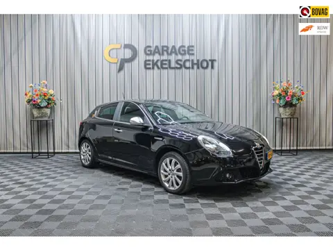 Alfa Romeo Giulietta 1.4 T Distinctive|Trekhaak|Airco|Cruise