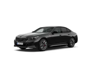BMW i5 M60 xDrive | M-Pro | Harman/kardon | 20" | Stoelverw. + ventilatie | Trekhaak | 4 zone airco