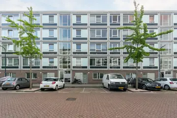 Woning aan de Lederambachtstraat te Amsterdam