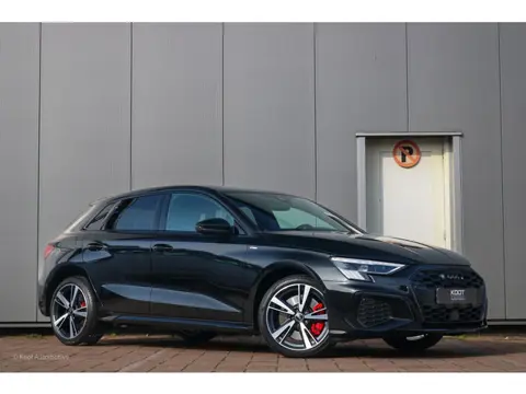 Audi A3 Sportback 45 TFSI e S edition Competition | S-Line | S-Stoelen | B&O | Matrix | Adaptive Cru