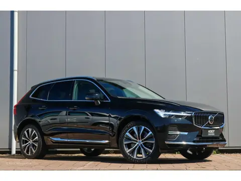 Volvo XC60 T6 Recharge AWD Inscription | Luchtvering | Pano | Massage | Google | Harman/Kardon | Tre
