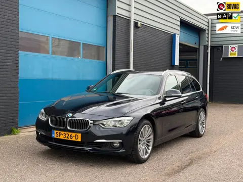 BMW 3-serie Touring 340i xDrive High Executive - INDIVIDUAL LEER - PANORAMADAK - AUTOMAAT - STUURVER