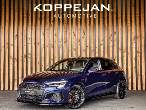 Audi A3 Sportback 45 TFSIe S edition Competition | BANG UND OLUFSEN | HEAD-UP | ELEKTRISCHE STOELEN 