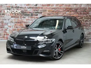 BMW 3-serie Touring 330e Business Edition Plus M Sport Pakket Automaat / Navigatiesysteem Profession