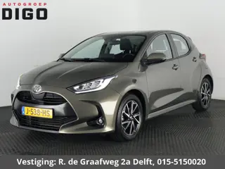 Toyota Yaris 1.5 VVT-i First Edition | Navigatie | Camera | Lichtmetalen velgen |