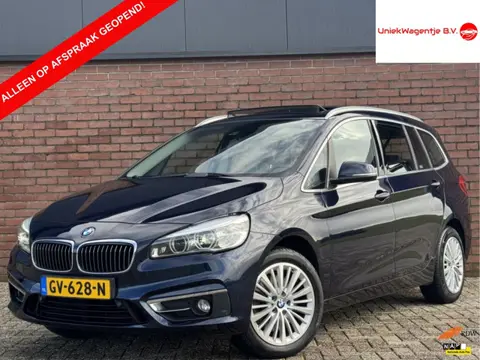 BMW 2 Serie Gran Tourer 220i LUXURY 7P | NL-AUTO! | LEDER!
